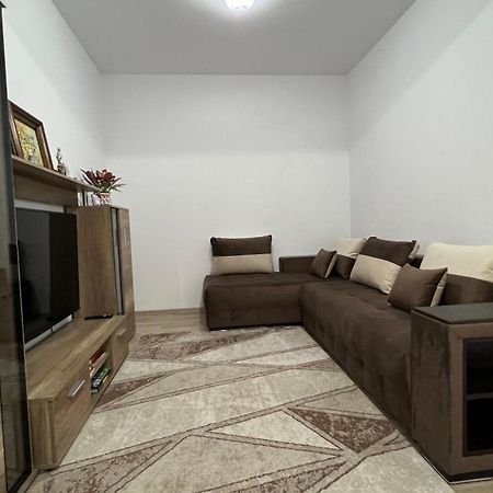 Alex 2 Apartament Iasi Ngoại thất bức ảnh